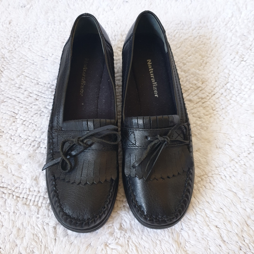 Naturalizer black loafer 1 in flatform slip-on US 6.5N Preowned excellent